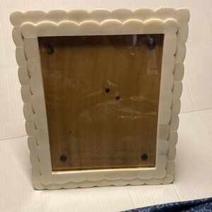 Elegant Cream 8”x 10” Photo Frame